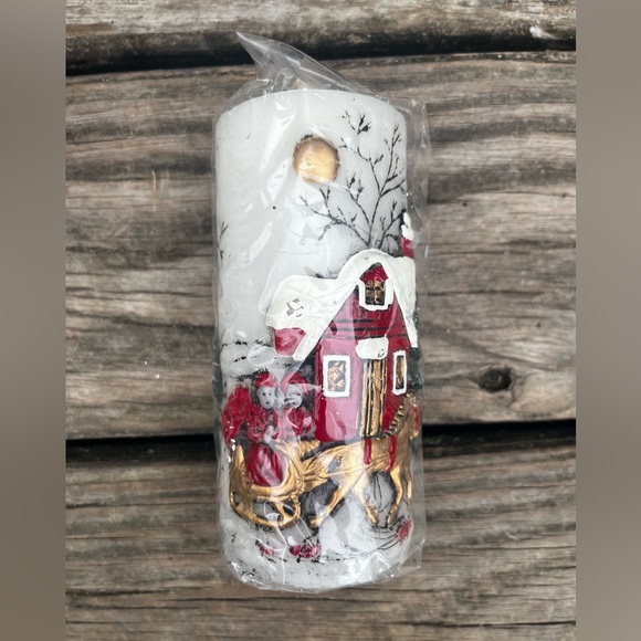 VINTAGE HOLIDAY SET OF 3 PILLAR CANDLES ETCHED BEAUTIES - Picture 5 of 13